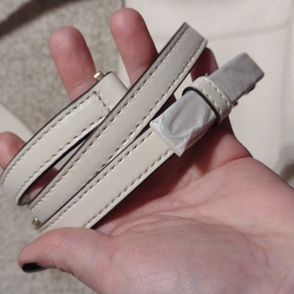 Michael kors purse - Picture 13 of 14